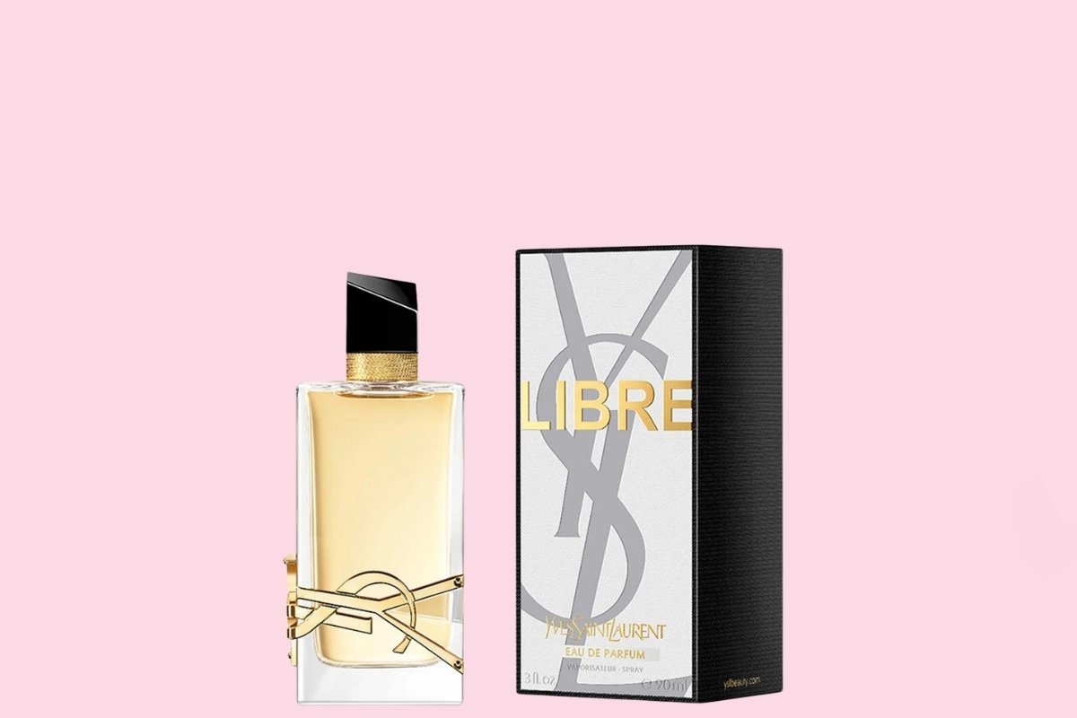 Yves Saint Laurent Libre Eau de Parfum na roze pozadini